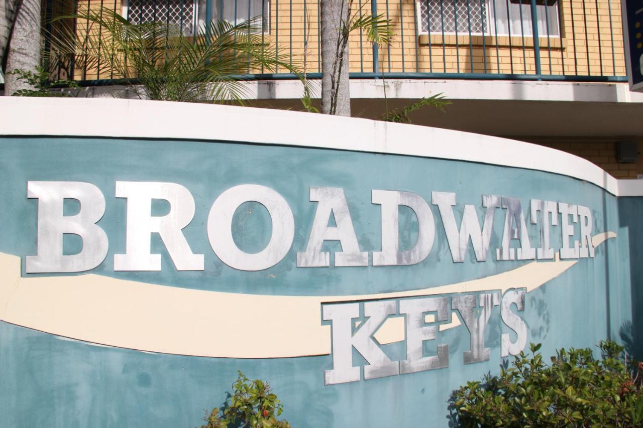 Broadwater Keys Holiday Apartments Guldkusten Exteriör bild
